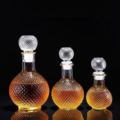 Good price 8.8oz licor pequeno Hibiki Crystal Glass Bottles Creative Miniature on-line