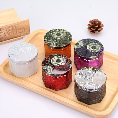 Good price Os frascos gravados de vidro da vela do octógono esvaziam a multi cor luxuosa 4oz 8oz com tampa on-line